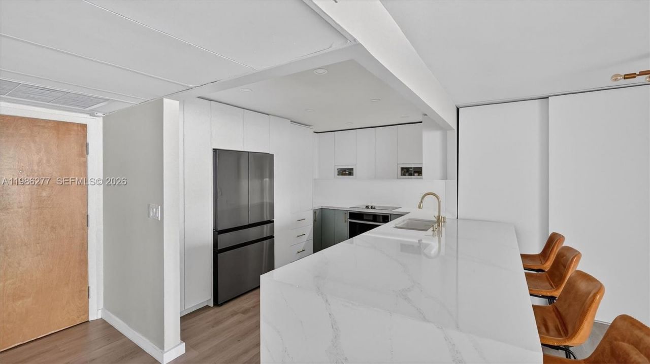 6450 Collins Ave, Unit 903, Miami Beach, FL 33141 Photo