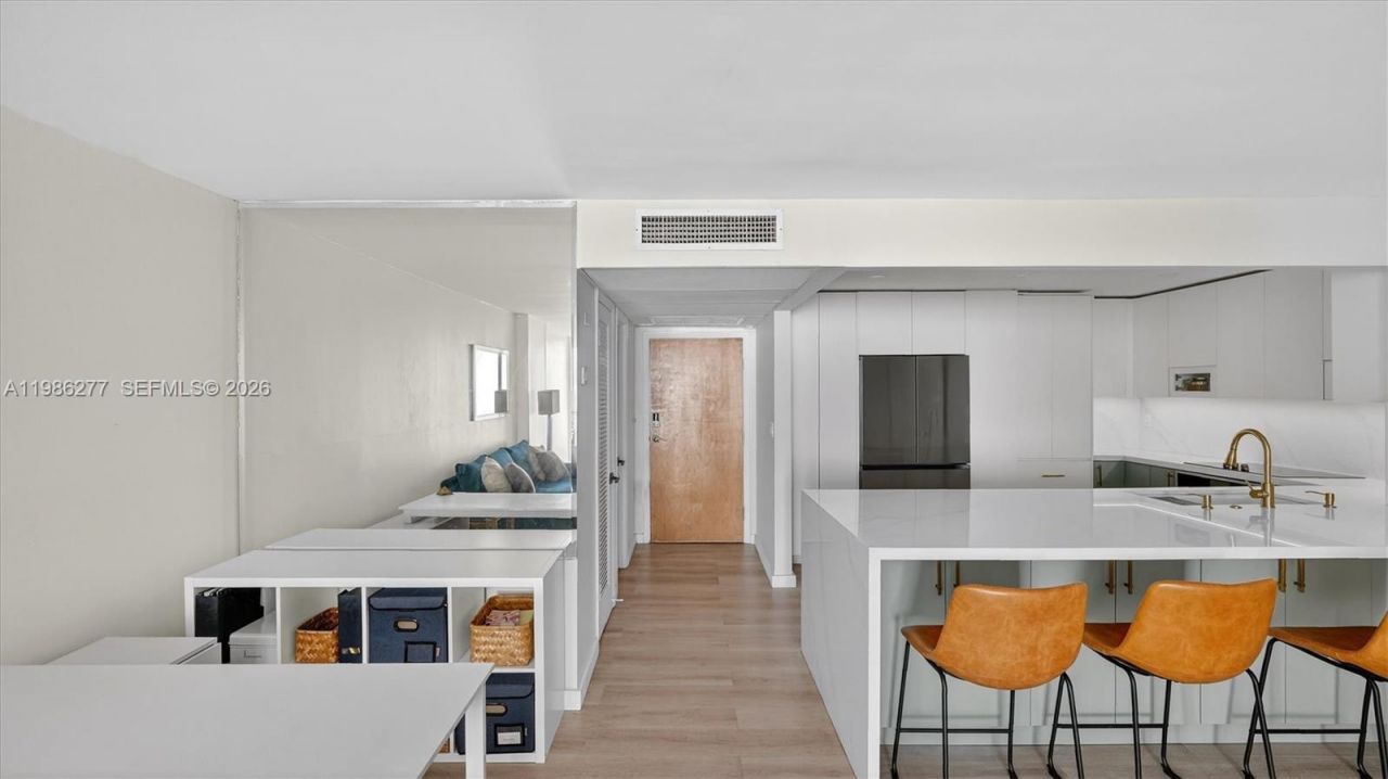 6450 Collins Ave, Unit 903, Miami Beach, FL 33141 Photo