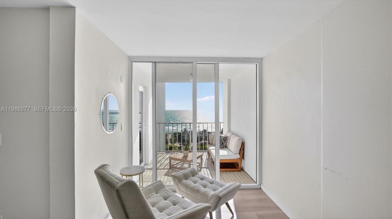 6450 Collins Ave, Unit 903, Miami Beach, FL 33141 Photo