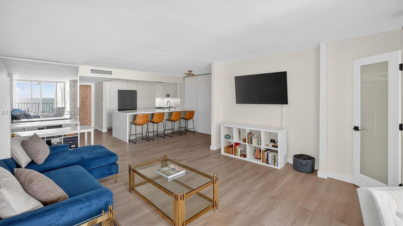 6450 Collins Ave, Unit 903, Miami Beach, FL 33141 Photo