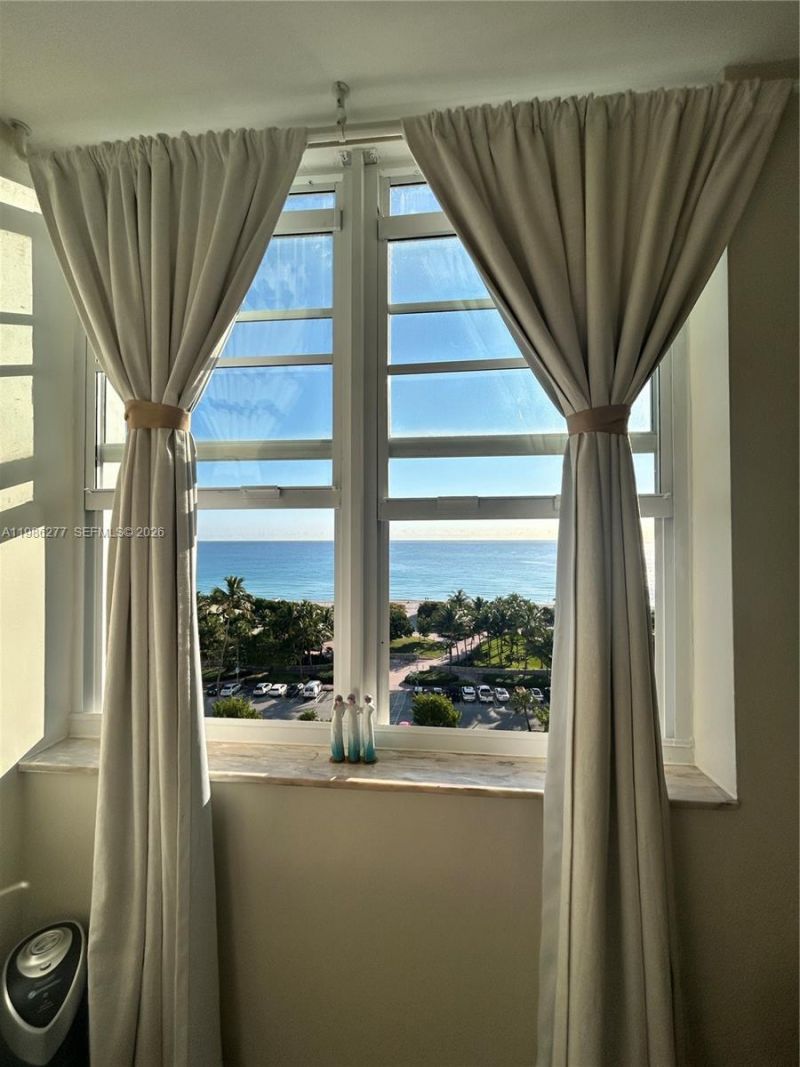 6450 Collins Ave , Unit 903, Miami Beach, FL 33141 Photo