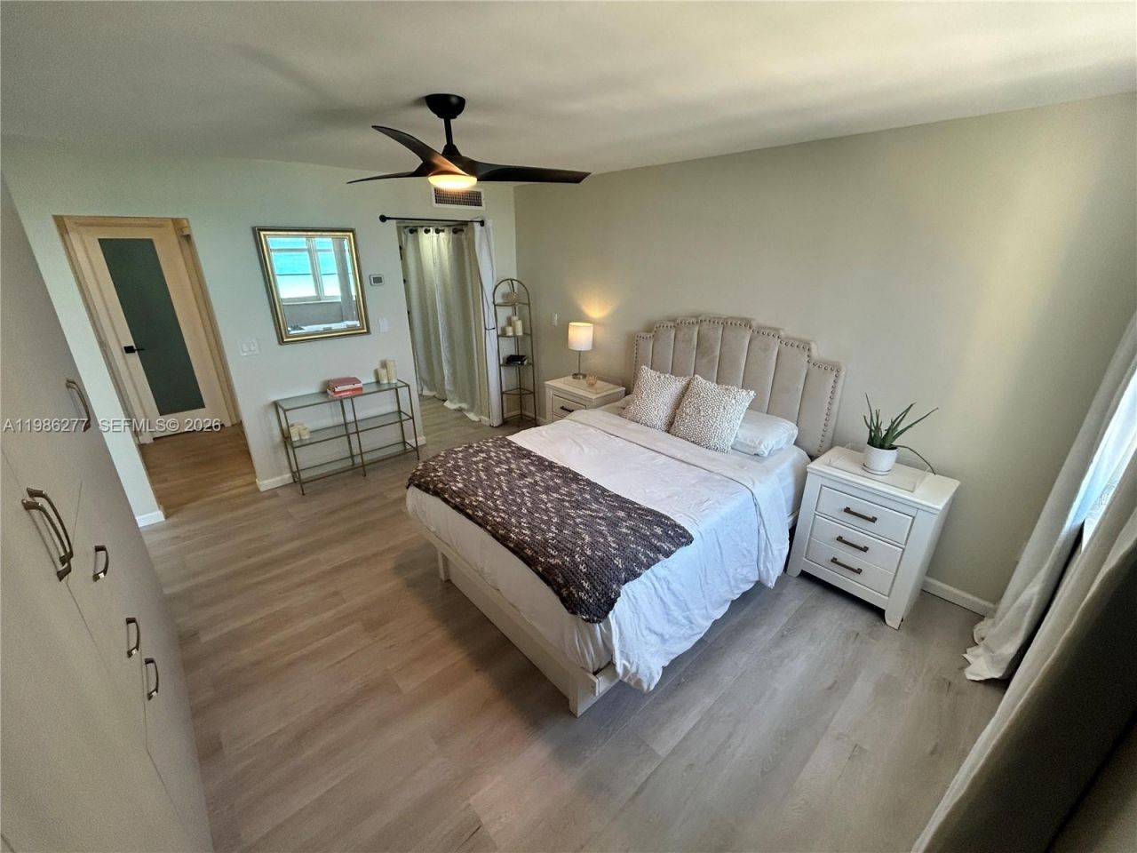 6450 Collins Ave , Unit 903, Miami Beach, FL 33141 Photo