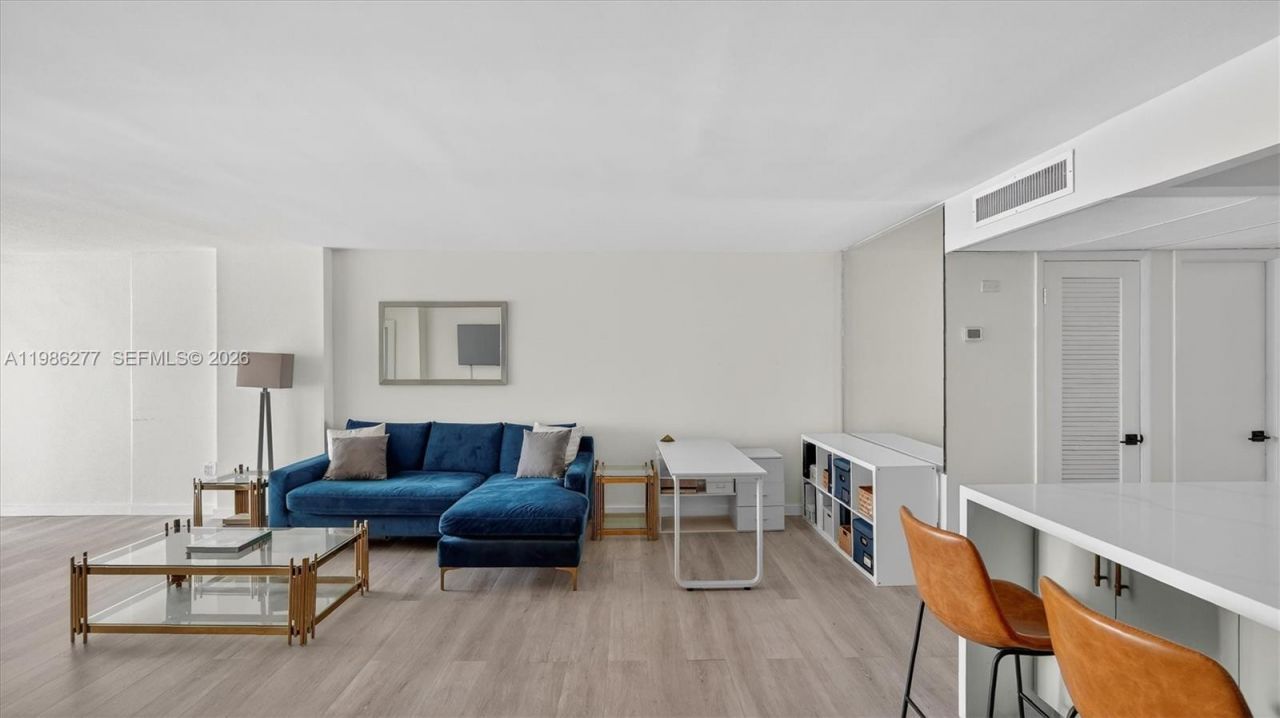 6450 Collins Ave, Unit 903, Miami Beach, FL 33141 Photo