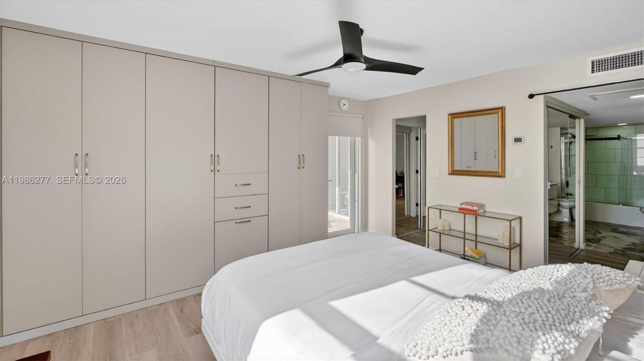 6450 Collins Ave, Unit 903, Miami Beach, FL 33141 Photo