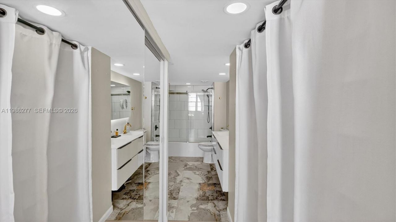 6450 Collins Ave, Unit 903, Miami Beach, FL 33141 Photo