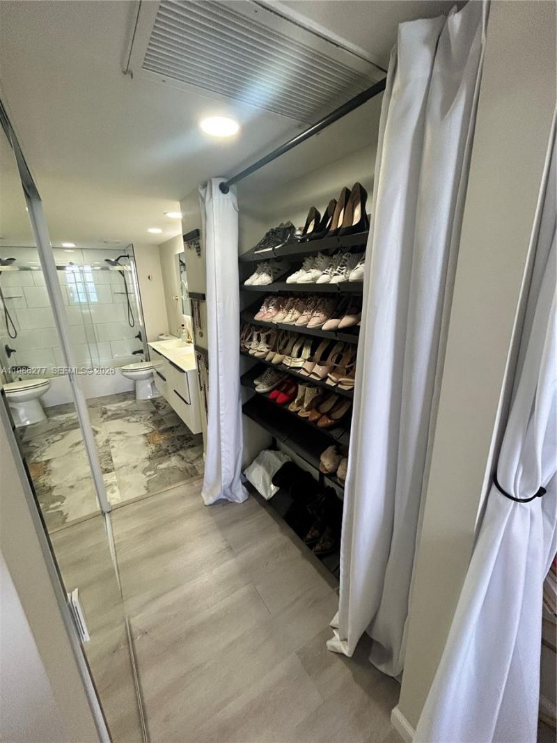 6450 Collins Ave , Unit 903, Miami Beach, FL 33141 Photo