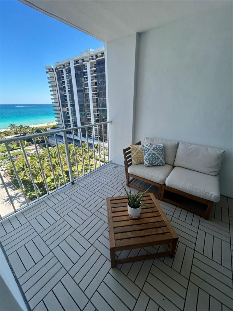 6450 Collins Ave , Unit 903, Miami Beach, FL 33141 Photo