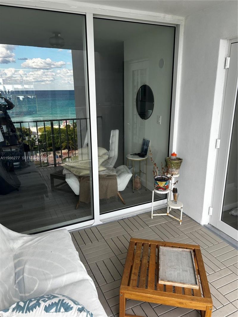 6450 Collins Ave , Unit 903, Miami Beach, FL 33141 Photo