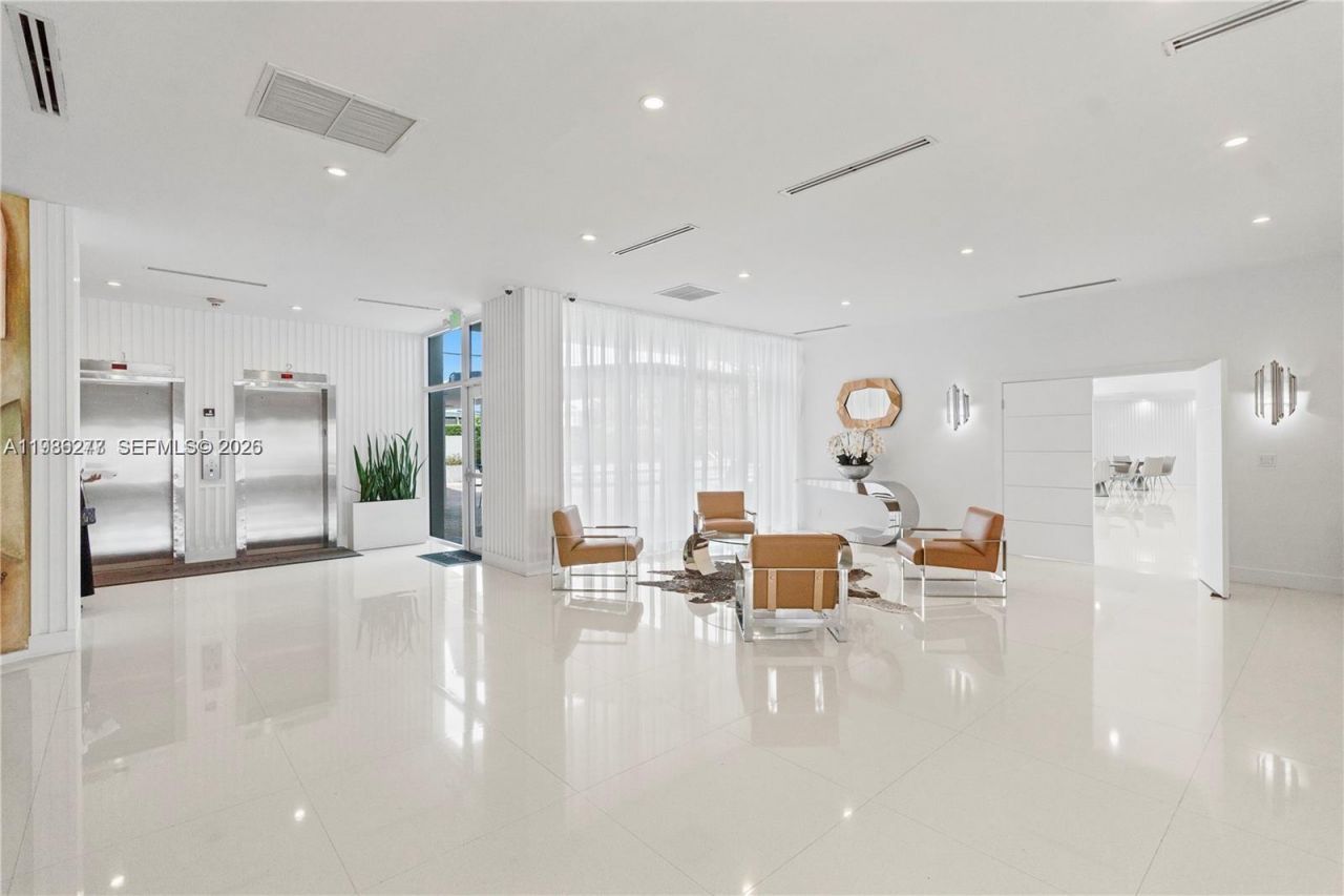 6450 Collins Ave, Unit 903, Miami Beach, FL 33141 Photo