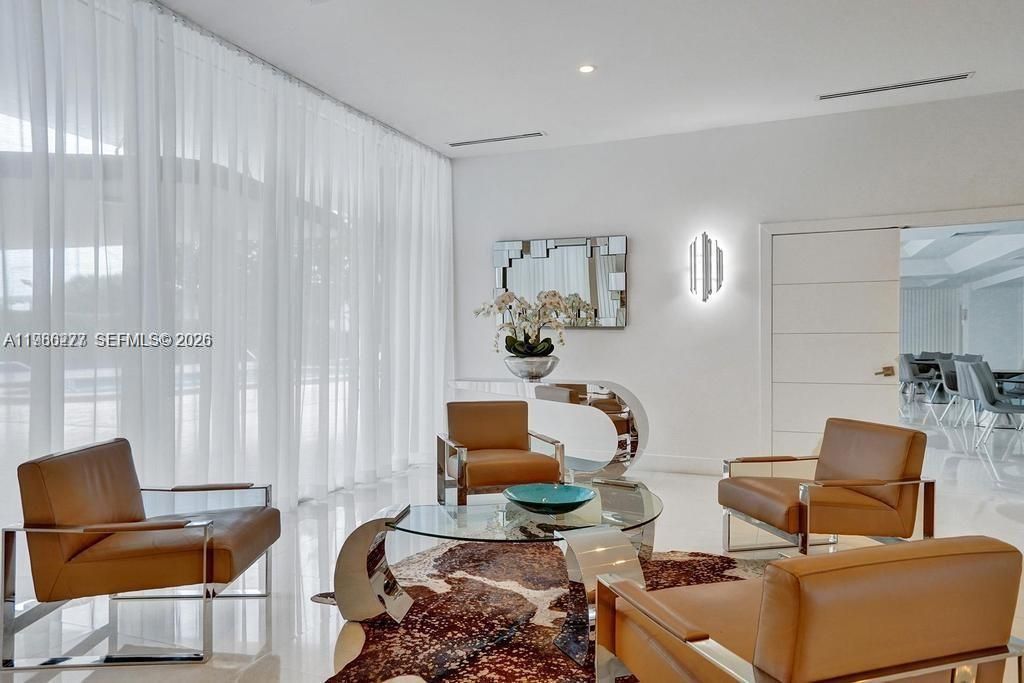 6450 Collins Ave , Unit 903, Miami Beach, FL 33141 Photo