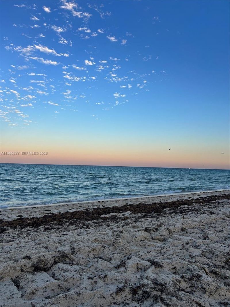 6450 Collins Ave , Unit 903, Miami Beach, FL 33141 Photo