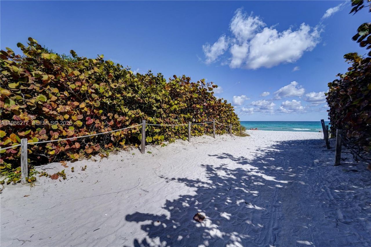 6450 Collins Ave , Unit 903, Miami Beach, FL 33141 Photo