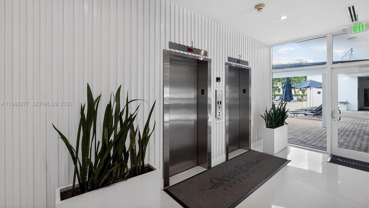 6450 Collins Ave, Unit 903, Miami Beach, FL 33141 Photo