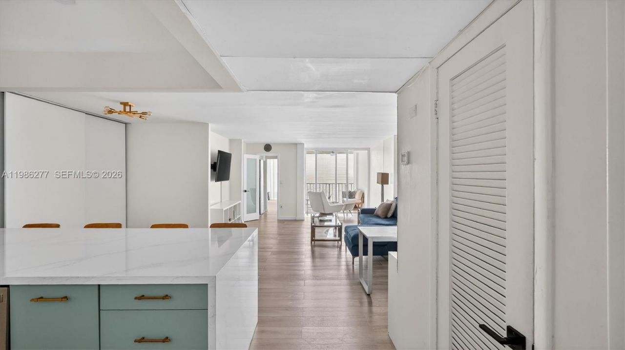 6450 Collins Ave, Unit 903, Miami Beach, FL 33141 Photo