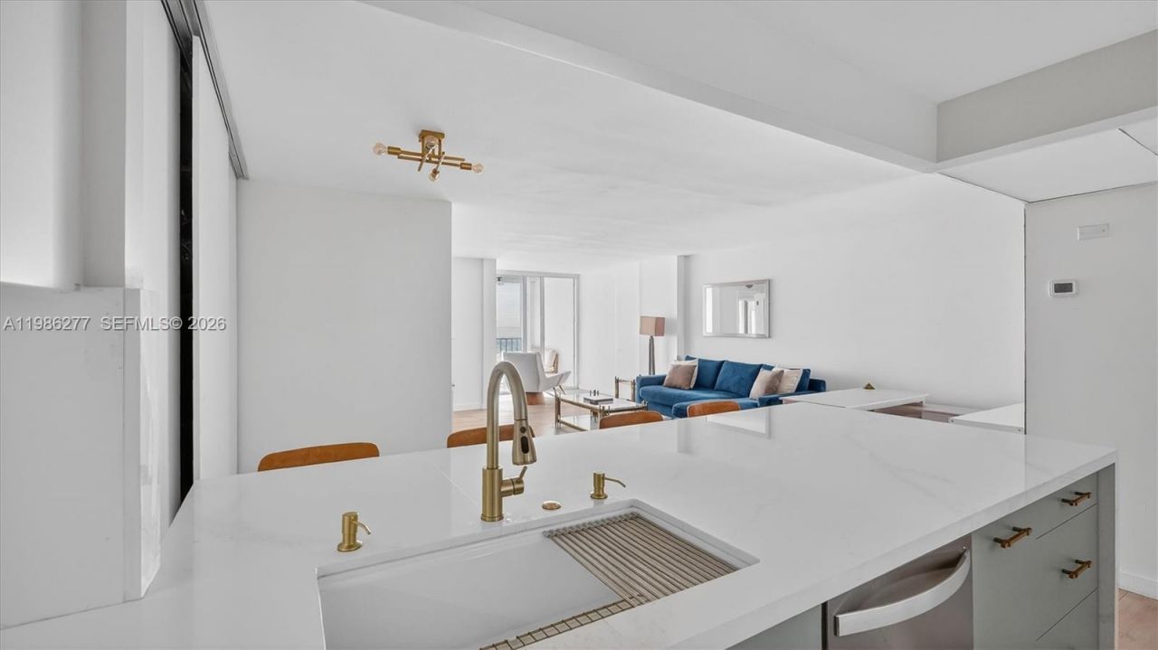 6450 Collins Ave, Unit 903, Miami Beach, FL 33141 Photo