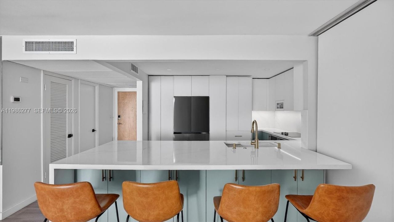 6450 Collins Ave, Unit 903, Miami Beach, FL 33141 Photo