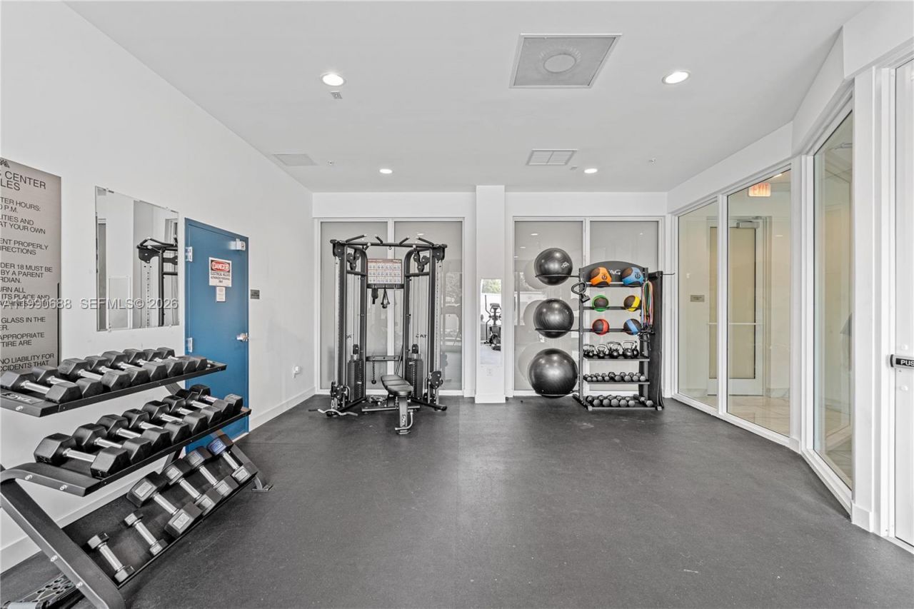 1850 Monroe St , Unit 308, Hollywood, FL 33020 Photo