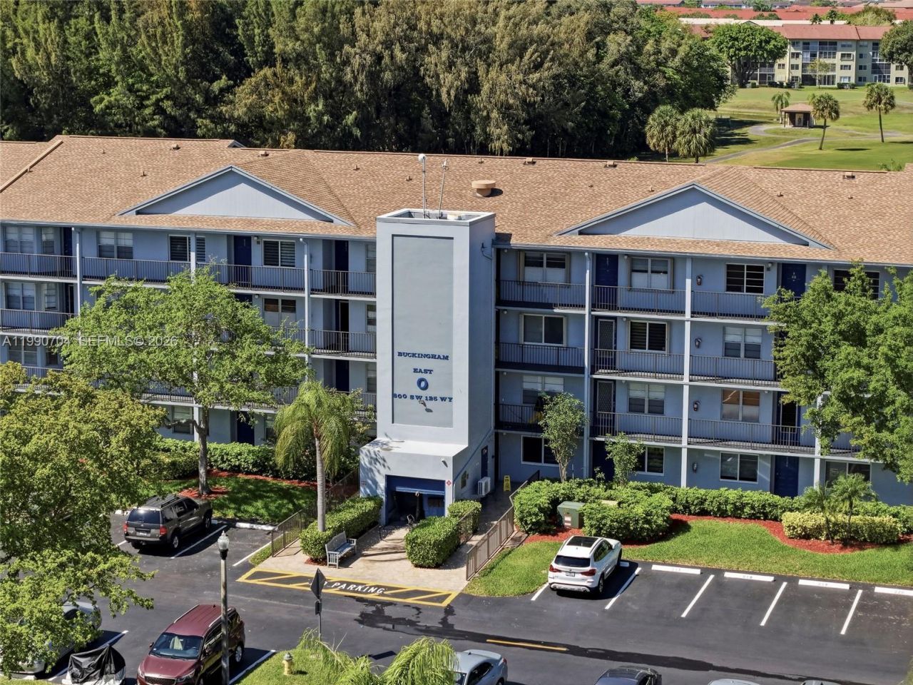 800 SW 125th Way, Unit 312O, Pembroke Pines, FL 33027 Photo