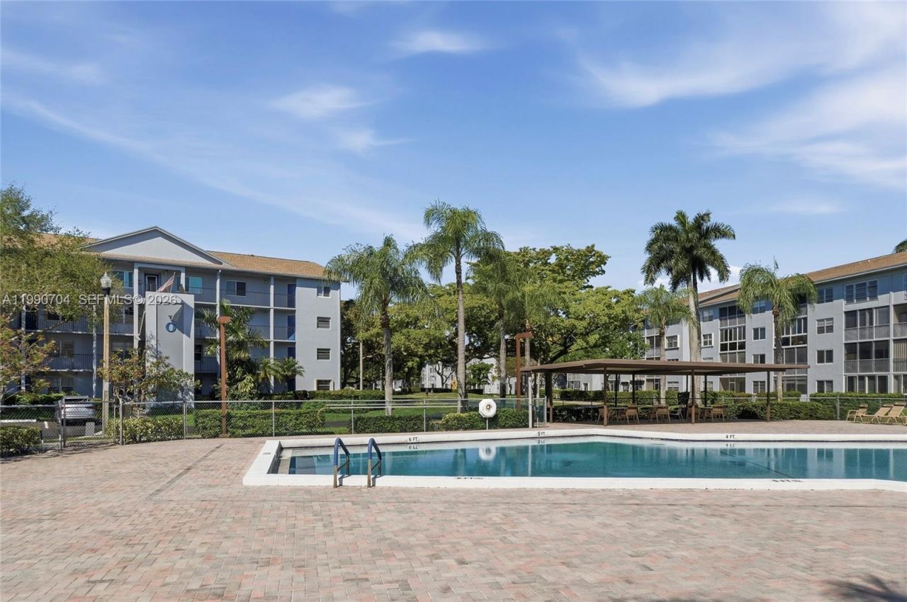 800 SW 125th Way , Unit 312O, Pembroke Pines, FL 33027 Photo