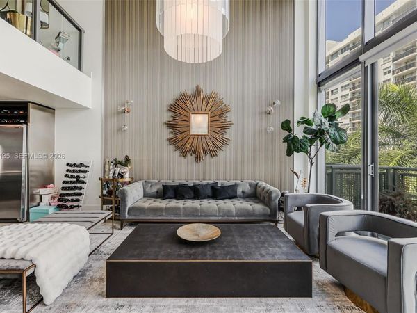 6000 Collins Ave, Unit 523, Miami Beach, FL 33140