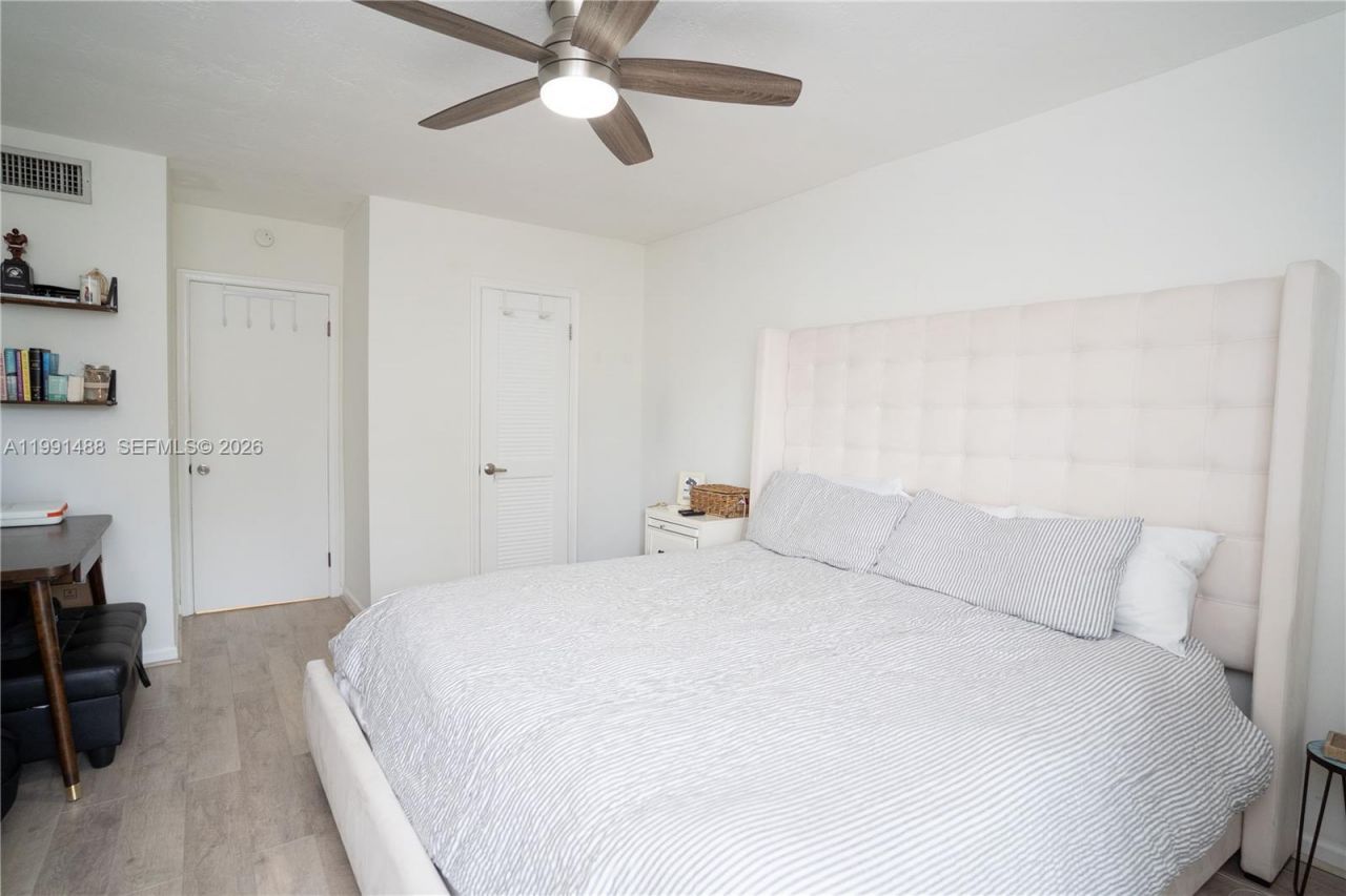 7483 SW 82nd St , Unit A308, Miami, FL 33143 Photo