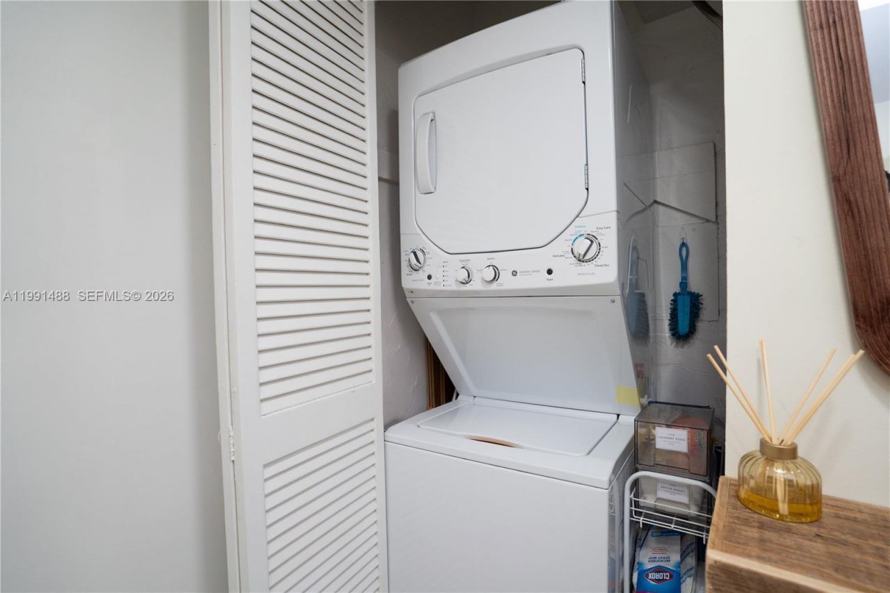 7483 SW 82nd St , Unit A308, Miami, FL 33143 Photo