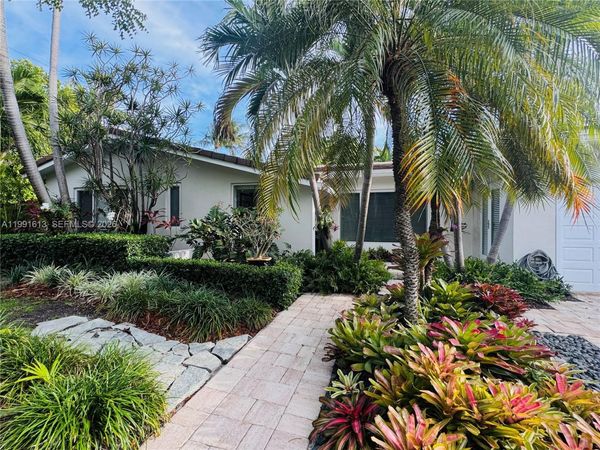204 Westwood Dr , Key Biscayne, FL 33149