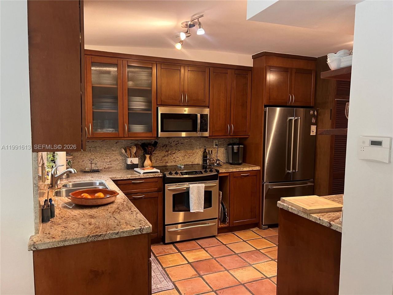 204 Westwood Dr , Key Biscayne, FL 33149 Photo