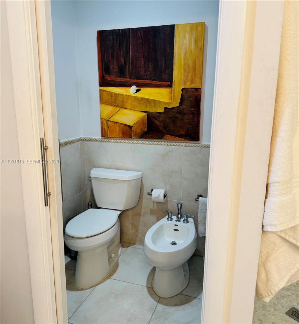 204 Westwood Dr, Key Biscayne, FL 33149 Photo