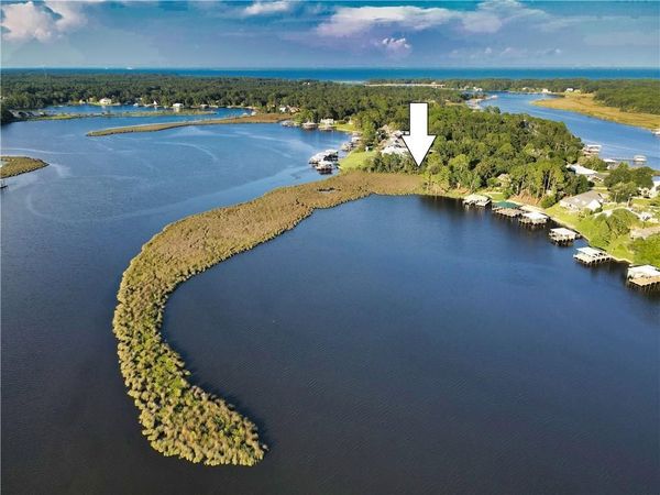 3850 Bebee Point Drive, Theodore, AL 36582