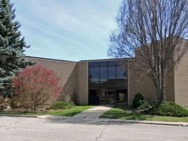 5057 W Bristol Road , Flint Twp, MI 48507