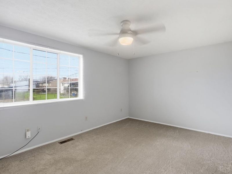 11581 Norbourne Drive, Forest Park, OH 45240 Photo 12