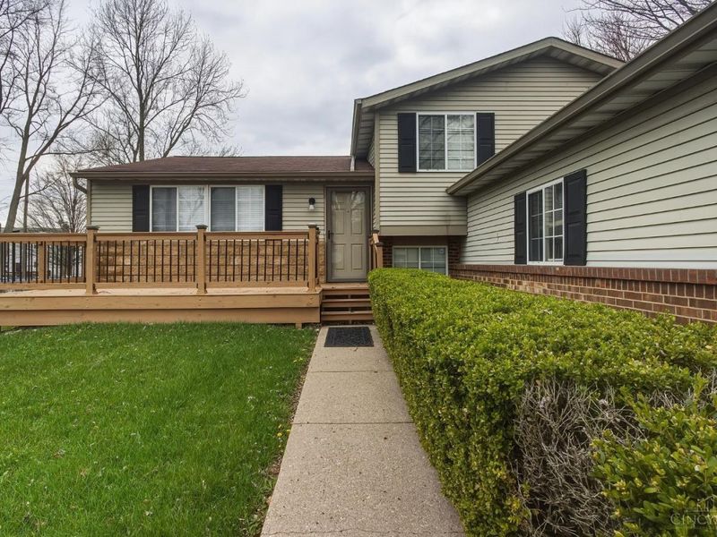 11581 Norbourne Drive, Forest Park, OH 45240 Photo 3