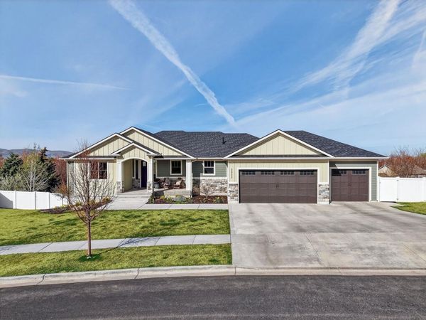 3032 Lois Lane, Pocatello, ID 83201