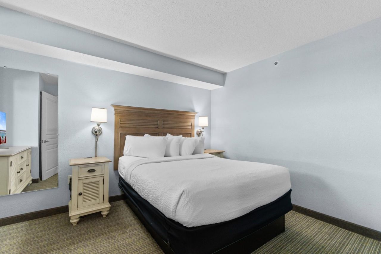 2301 S Ocean Blvd. Photo 17