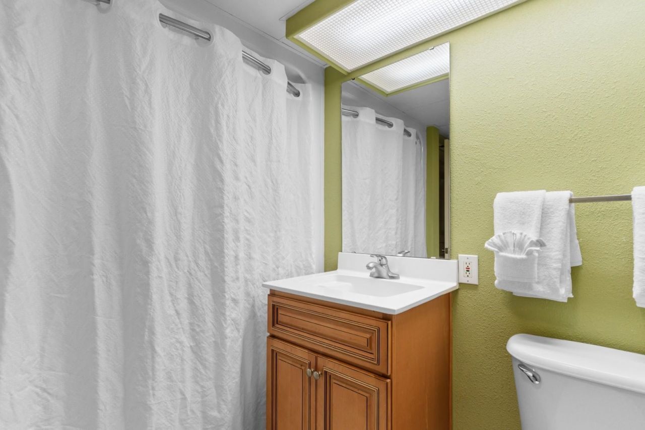 2301 S Ocean Blvd. Photo 20