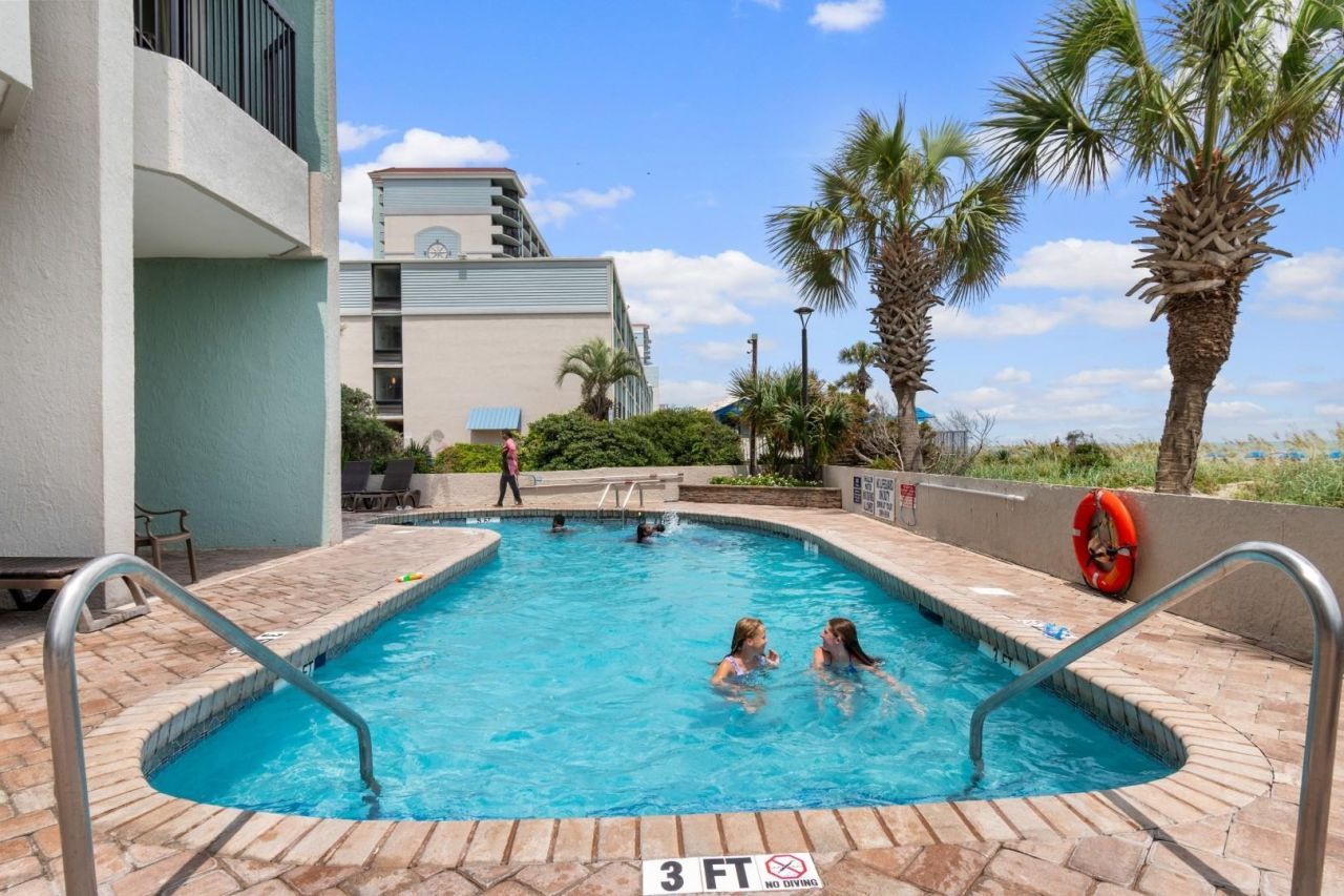 2301 S Ocean Blvd. Photo 38