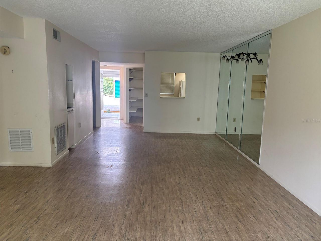 1239 S Martin Luther King Jr Avenue , Unit 103, Clearwater, FL 33756 Photo