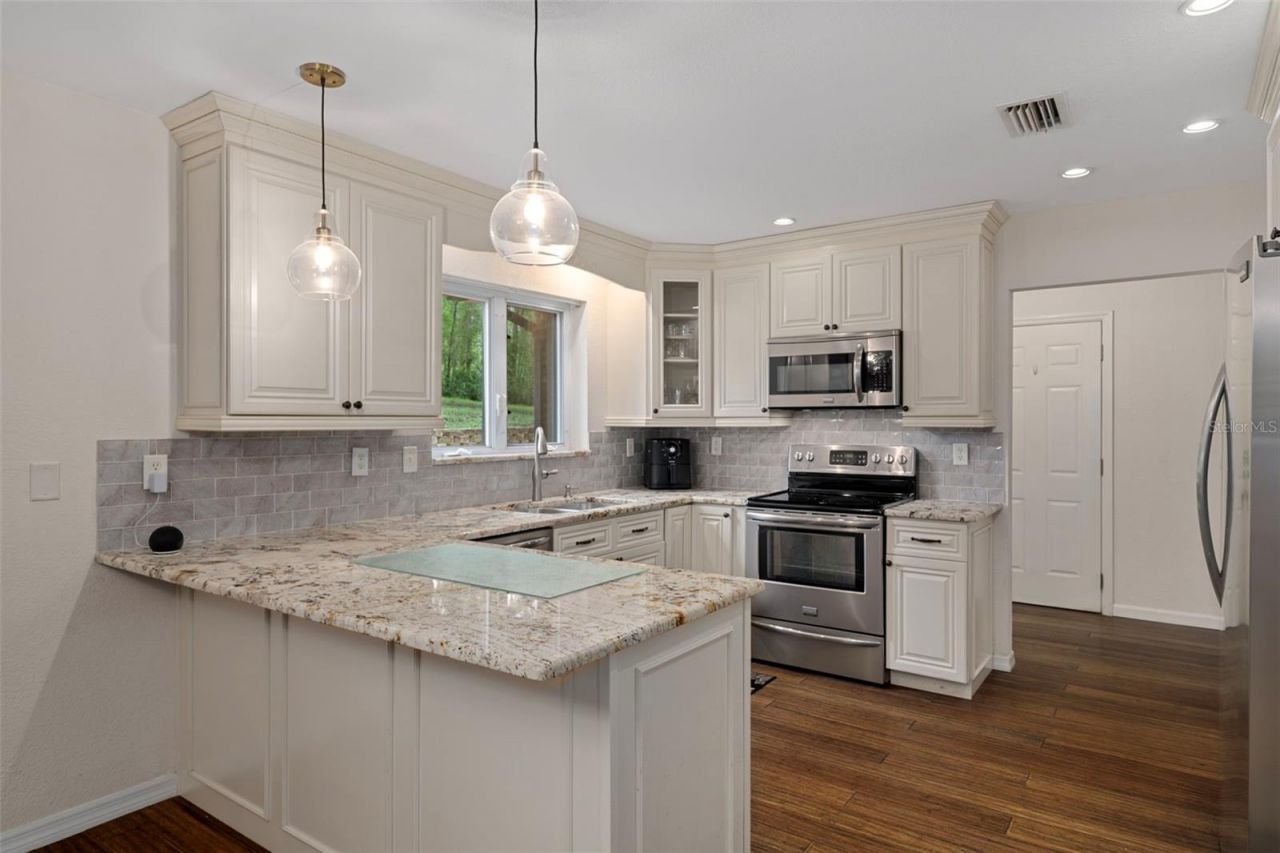 15839 Powerline Road , Dade City, FL 33523 Photo