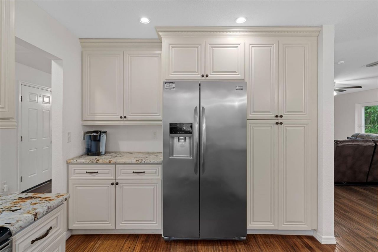 15839 Powerline Road , Dade City, FL 33523 Photo