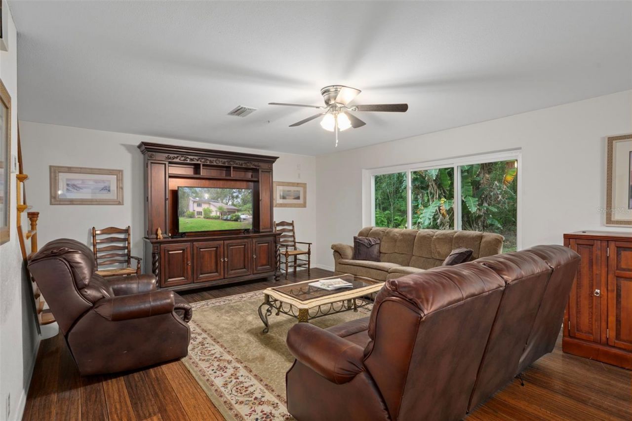 15839 Powerline Road , Dade City, FL 33523 Photo