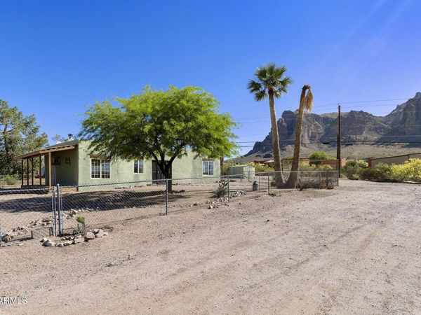 5578 E JACOB WALTZ Street, Apache Junction, AZ 85119
