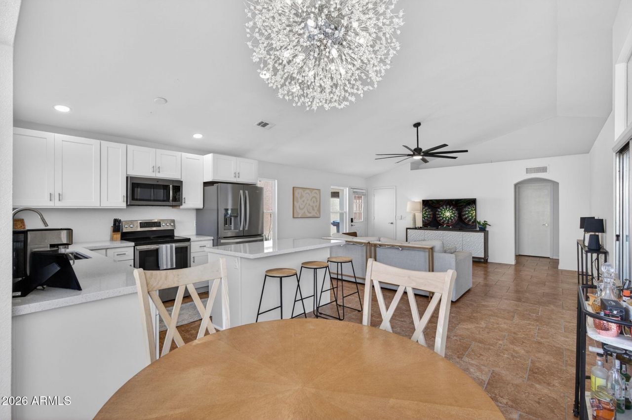 814 E Manor Drive, Chandler, AZ 85225 Main Photo