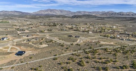 1374 Hunters Point Drive, Gardnerville, NV 89410 Photo