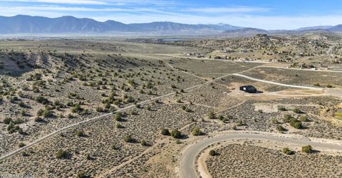 1374 Hunters Point Drive, Gardnerville, NV 89410 Photo