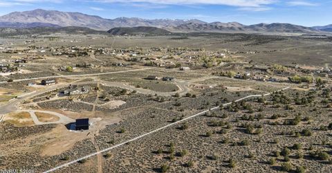 1374 Hunters Point Drive, Gardnerville, NV 89410 Photo