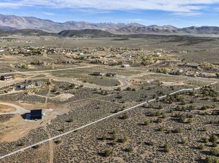 1374 Hunters Point Drive, Gardnerville, NV 89410 Photo