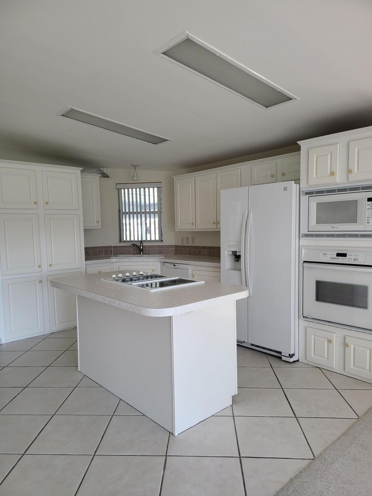 8125 9th Hole Drive, Port Saint Lucie, FL 34952 Photo