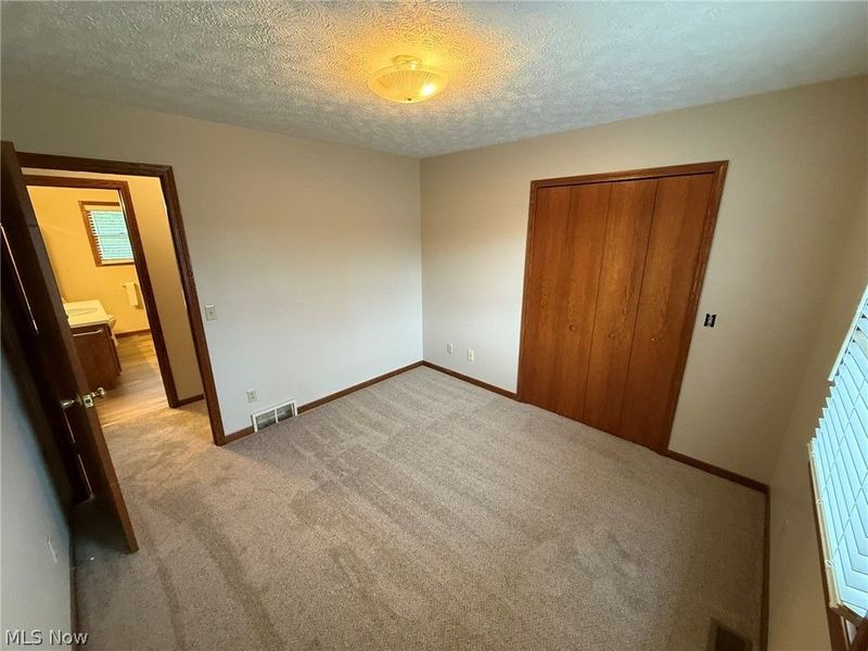 2286 Stonecreek Road SW, New Philadelphia, OH 44663 Photo 10