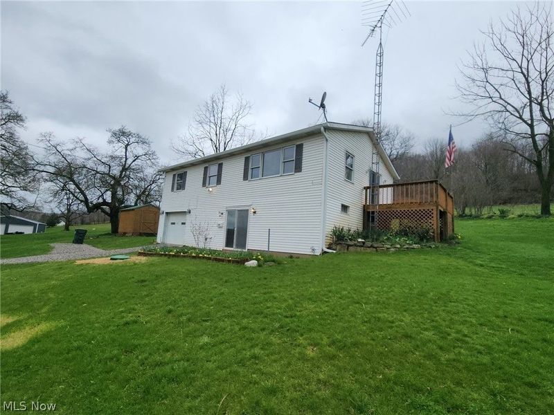 2286 Stonecreek Road SW, New Philadelphia, OH 44663 Photo 2